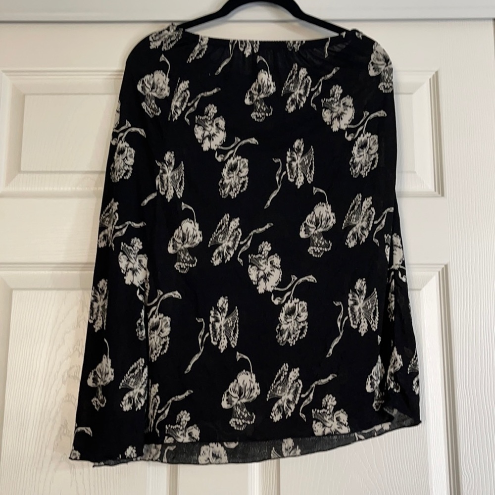 black and white floral skirt